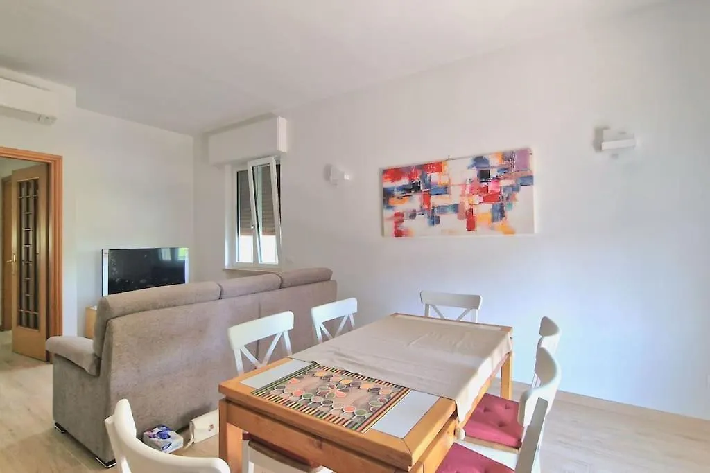 S.Benedetto Terrace Apartment Peschiera del Garda Italie