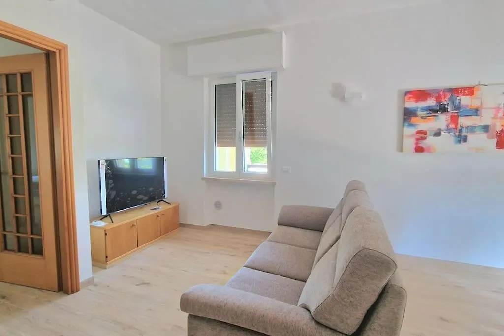 S.Benedetto Terrace Apartment Peschiera del Garda