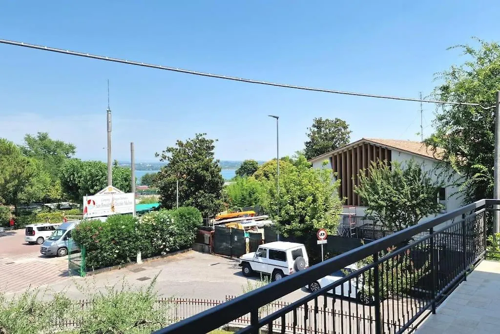 S.Benedetto Terrace Apartment Peschiera del Garda Italie