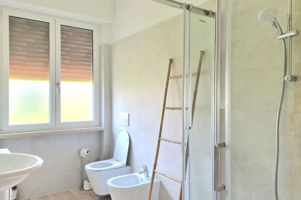 פסקיארה דל גארדה S.Benedetto Terrace Apartment איטליה